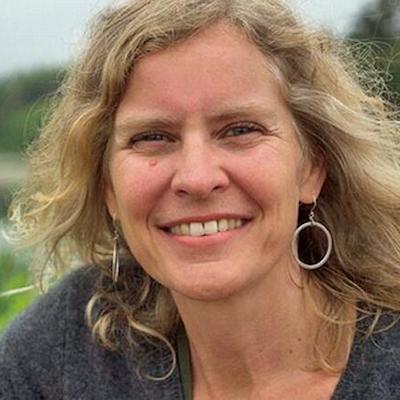 Dr.-Claudia-Welch